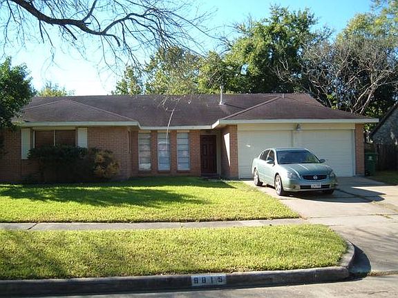 3rd image of 8815 Edgemoor Dr