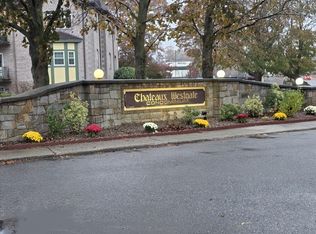 116 Oak Ln APT 12, Brockton, MA 02301