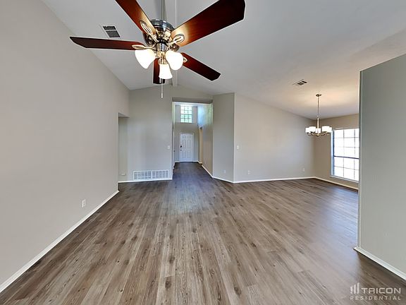 4th image of 2721 Sagehill Dr