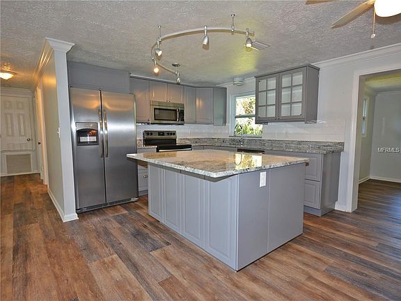 5th image of 20502 Albury Dr