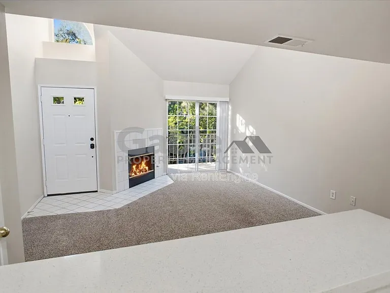 24131 Del Monte Dr #184 — Photo 2