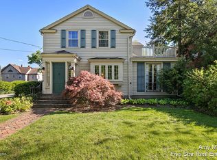 636 Fountain St NE, Grand Rapids, MI 49503