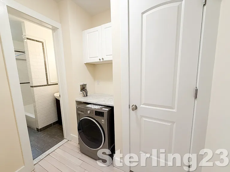 146 E 19th St #1G — Photo 5