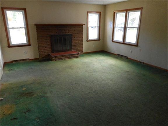 Additional Living Room