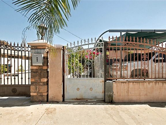 4th image of 12936 Kagel Canyon St