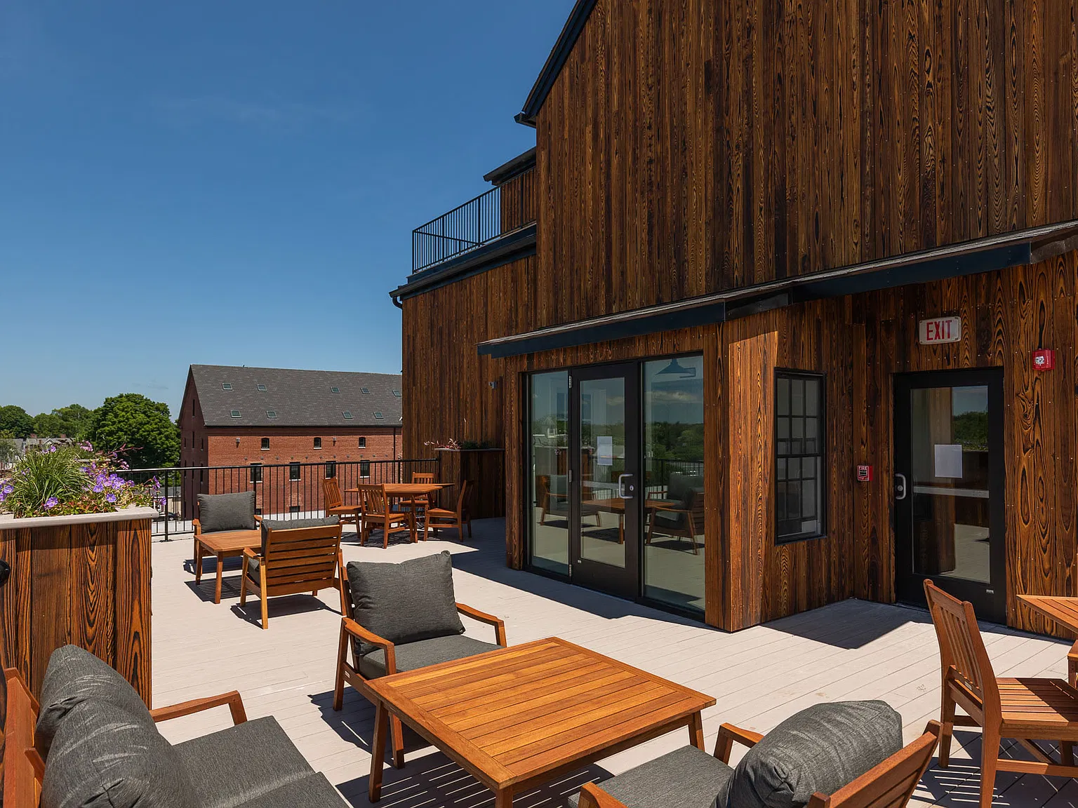 Frank Jones Brew Yard — Photo 2