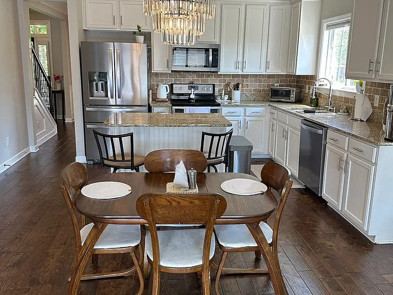 1319 Decatur Cir — Photo 20