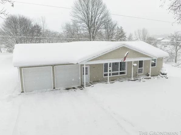 11822 60th Ave, Allendale, MI 49401