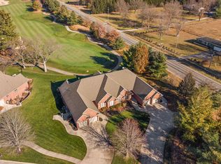 5540 Fountain View Dr, Wheatfield, IN 46392