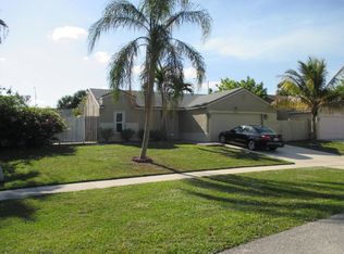 9968 Moss Pond Dr, Boca Raton, FL 33496