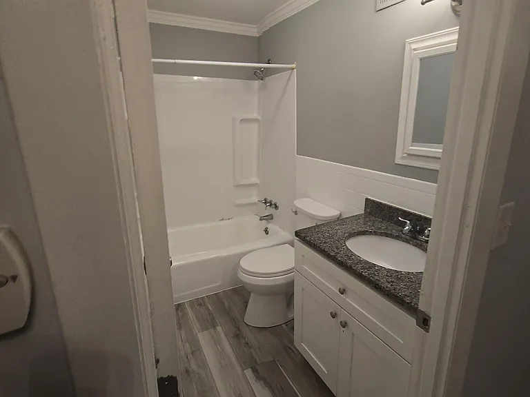 26 Inman St #8 — Photo 3