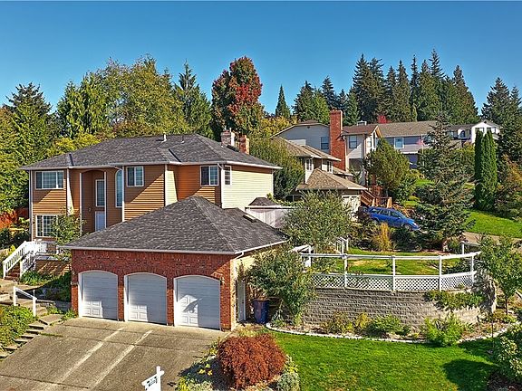 2nd image of 5331 69th Dr NE