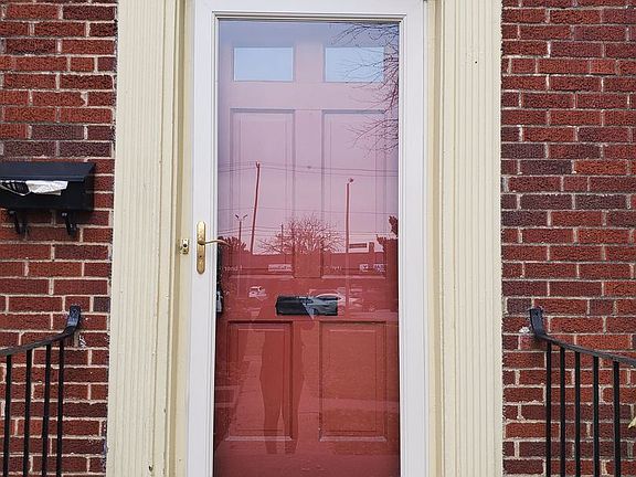 2nd image of 3460 E Broad St #7974875