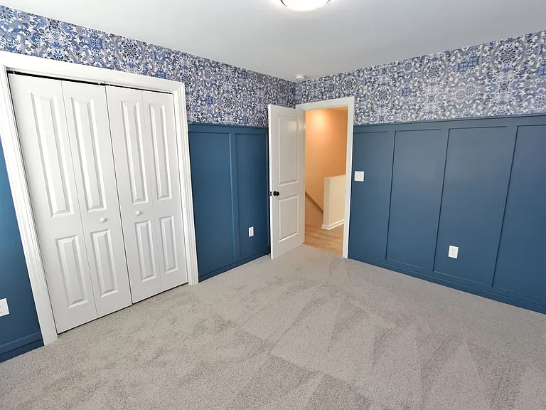 500 Western Ave — Photo 14