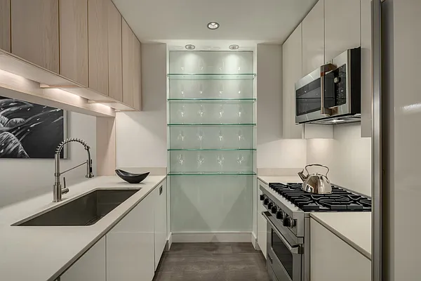 Rented by Douglas Elliman | media 17