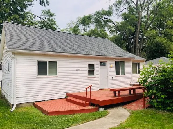 19394 Seminole St, Redford, MI 48240