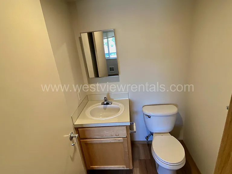 ensuite half-bath