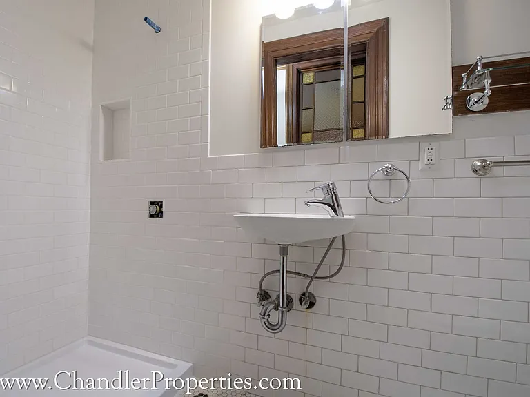 924-934 Divisadero St — Photo 19
