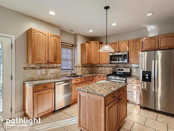 4th image of 912 Gristmill Dr