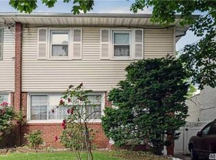 86 Roslyn Rd, Mineola, NY 11501