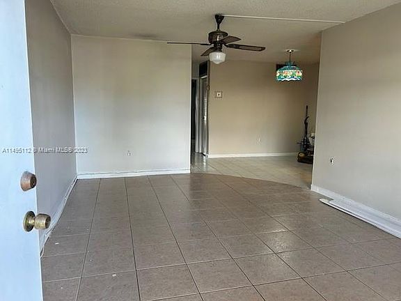 4th image of 160 NE 203rd Ter APT 15