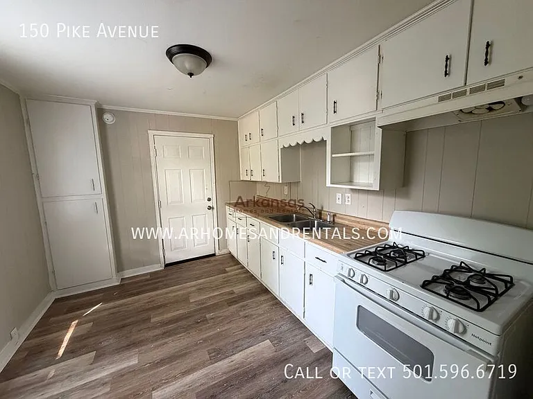 150 Pike Ave — Photo 5