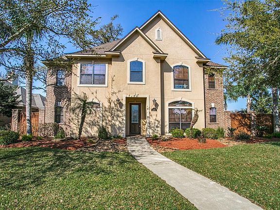 3rd image of 116 Canyon Oak Dr