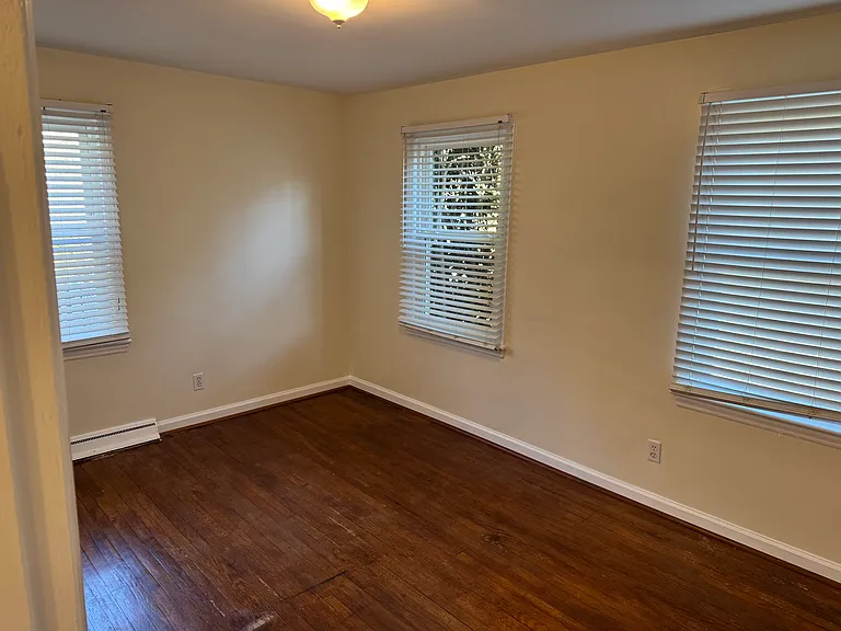 5527 Wayne Rd — Photo 16