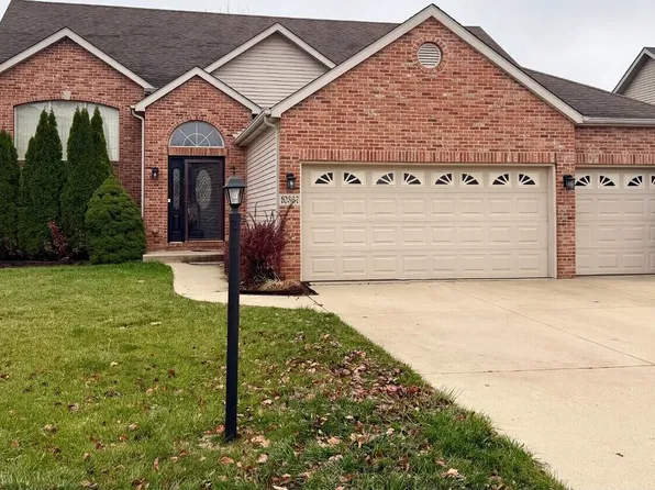 10367 Trevino St, Winfield, IN 46307