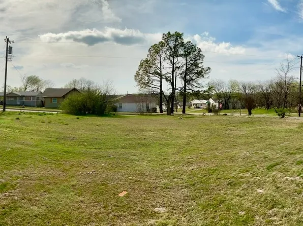 124 W Hobson Ave, Sapulpa, OK 74066