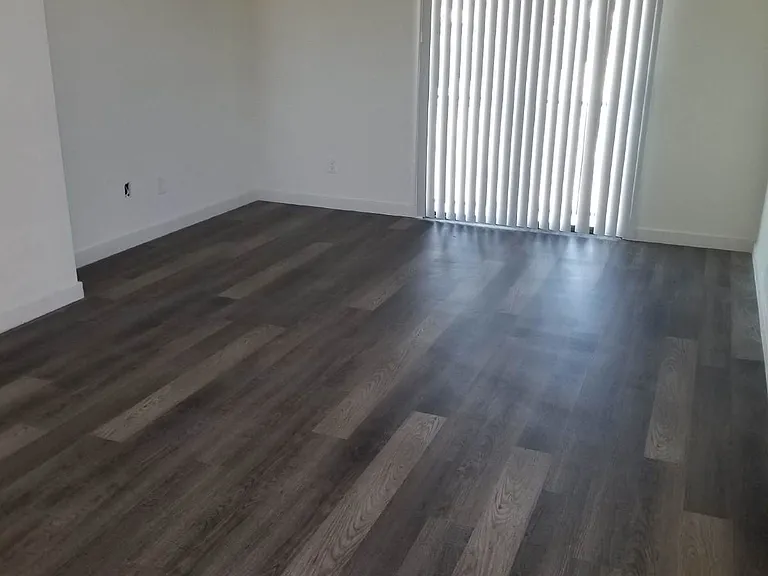 813 E Siesta Dr #D — Photo 11