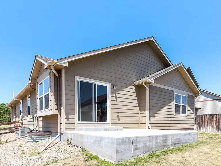 9908 Lewiston St — Photo 17