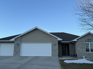 1902 Elmers Ln, Norfolk, NE 68701