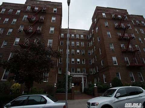 1st image of 63109 Saunders St #D17