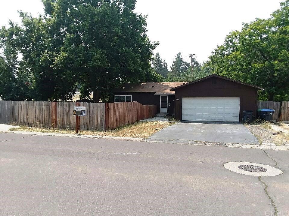 1st image of 572 Woodside Way