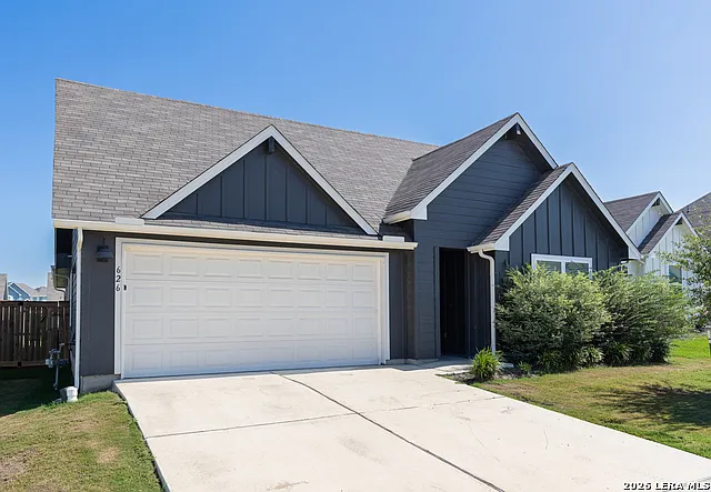 626 Jane Long Dr — Photo 2