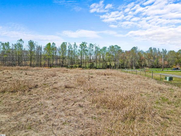 33 Carr Rd, Piedmont, SC 29673
