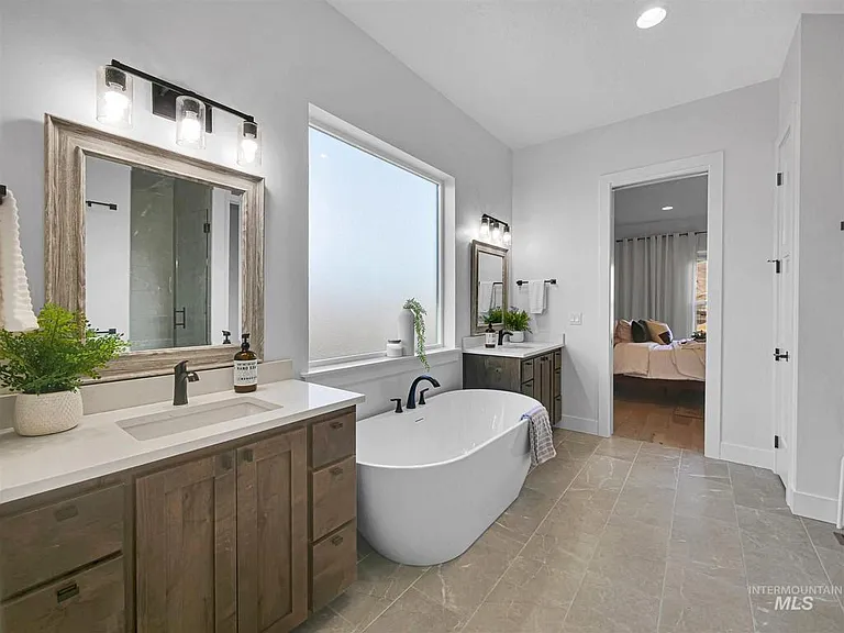 5298 W Parkridge Dr — Photo 17