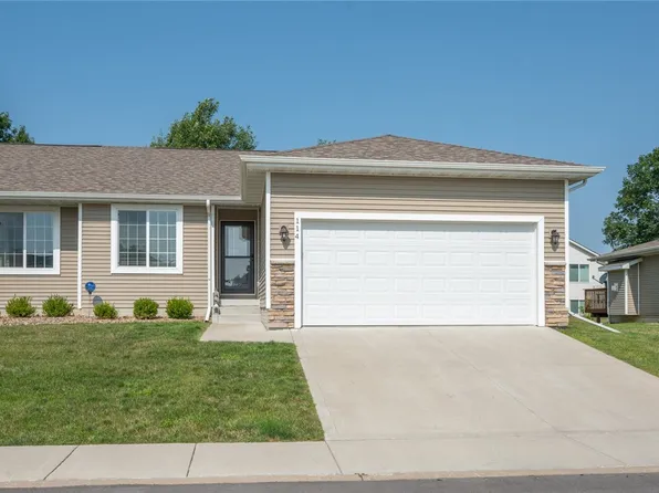 114 SE Sugarberry Ln, Pleasant Hill, IA 50327