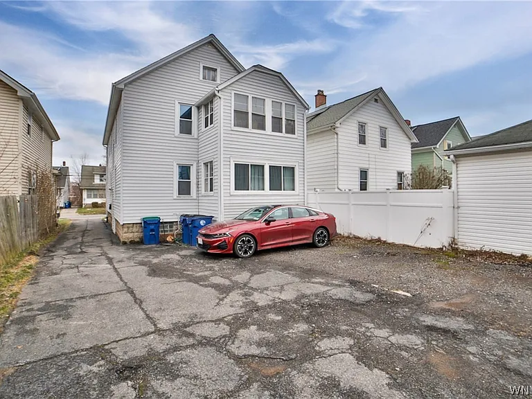 153 Springville Ave #LOWER — Photo 24