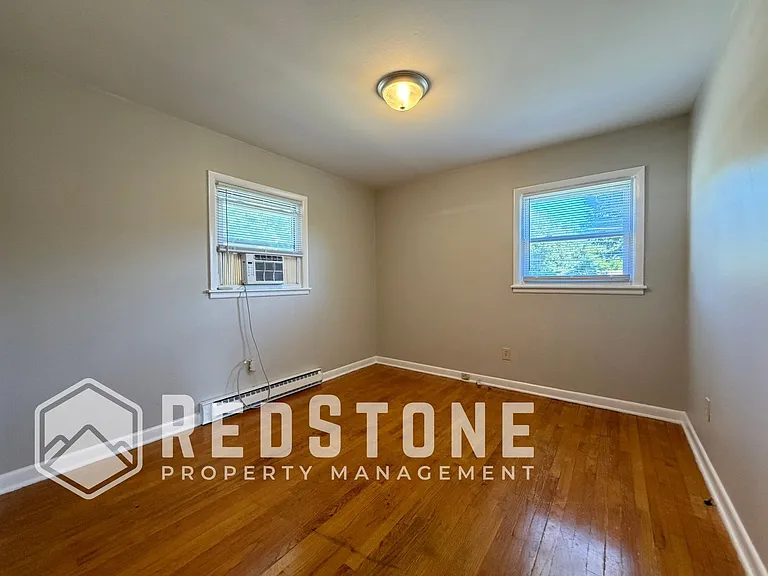 128 Friendly Rd — Photo 9