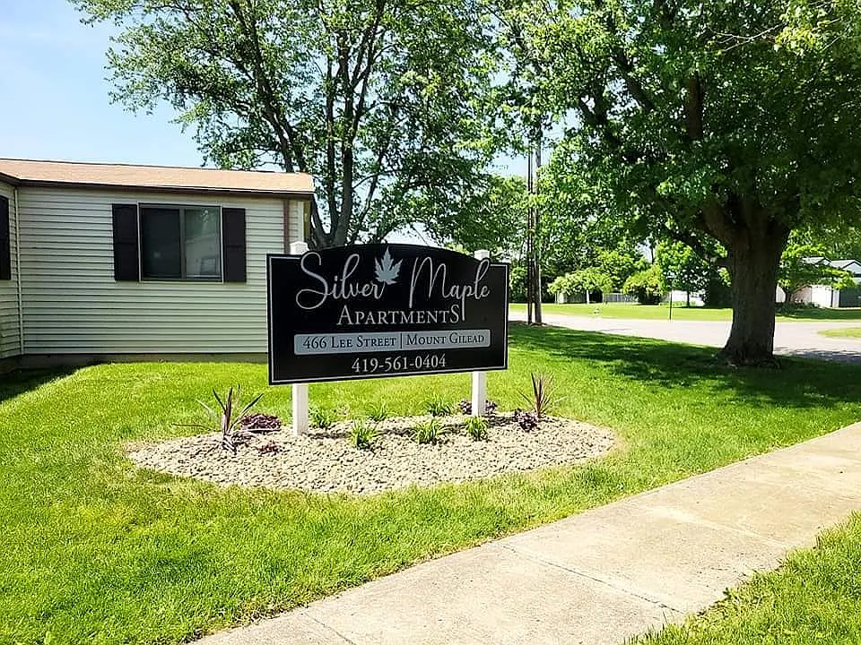 466 Lee St #2B