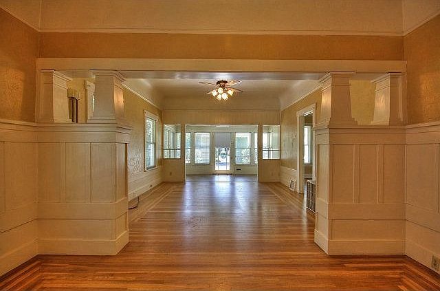 1st image of 1375 Hester Ave