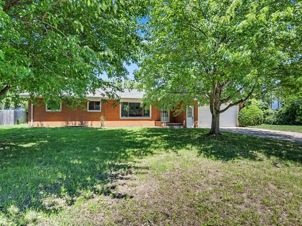 1767 N Cambridge Pl, Saint Joseph, MI 49085
