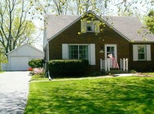 S64W19049 School Dr, Muskego, WI 53150