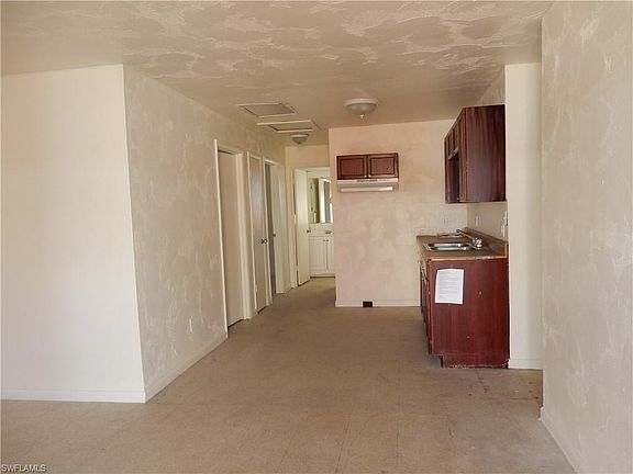 2nd image of 728 Karlov St