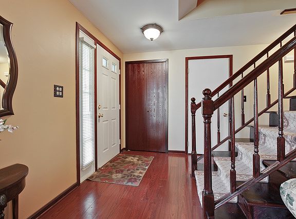 4th image of 314 W Orchard St