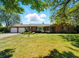 1185 Lake Rd, Conneaut, OH 44030