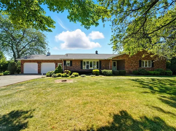 1185 Lake Rd, Conneaut, OH 44030