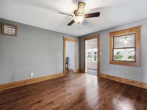 4th image of 1059 210th St